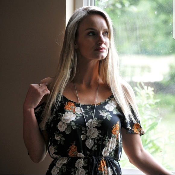 RELISTED Duets floral cold shoulder maxi dress - Picture 2 of 3